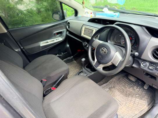 Toyota Vitz image 5