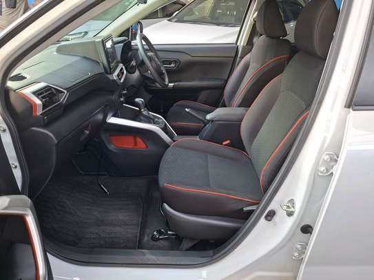 Nissan Note E-power on sale in Kenya 🇰🇪 image 8