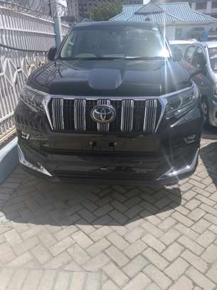 Toyota land cruiser Prado TXL black image 1