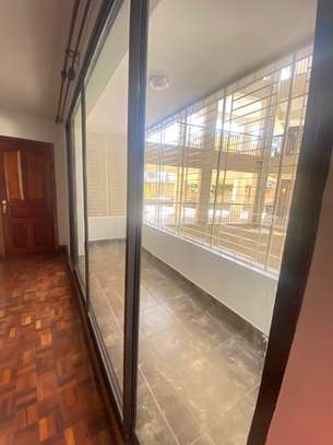 2 Bed Apartment with En Suite in Kilimani image 9