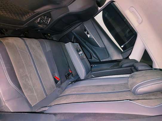 Peugeot 2008 silver 2018 New Shape image 2