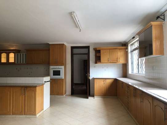 Serviced 4 Bed Apartment with Swimming Pool in Runda image 3