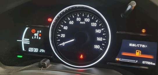 Honda vezel AWD hybrid image 6