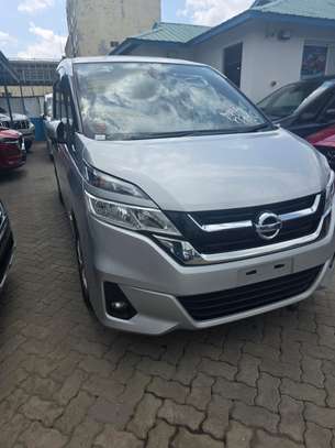 Nissan serena Semi Hybrid image 1