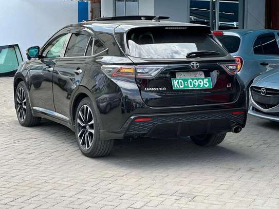 Toyota Harrier GR Black 2018 Sunroof image 12