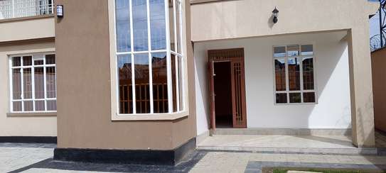 5 Bed Villa with En Suite at Thika Road image 9