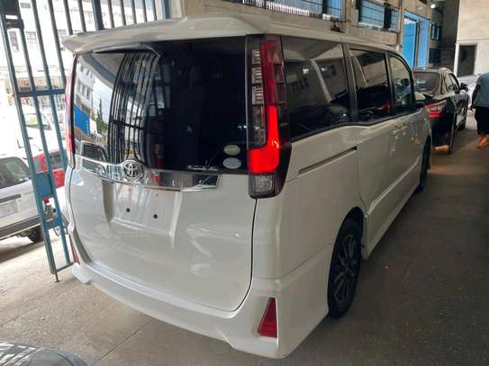 Toyota Noah SI White 2017 2wd image 14
