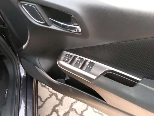 Honda Grace hybrid image 5