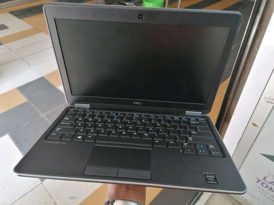 Dell laptop image 3