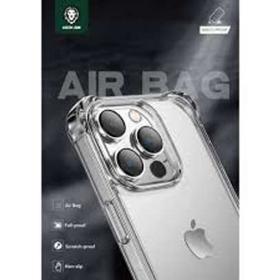 Apple iPhone 14 Pro Max Anti-Shock Magnetic Case - Clear image 2