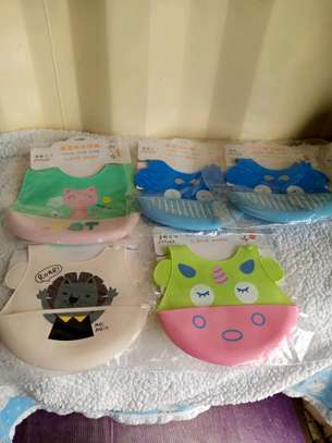 Silicone baby feeder image 2