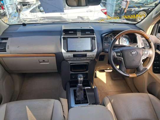 Toyota land Cruiser Prado TX-L 2020 image 3
