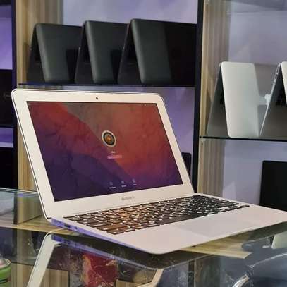 Macbook Air 2014 laptop image 4