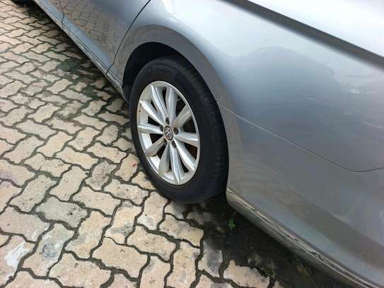 Volkwagen Passat  silver image 2