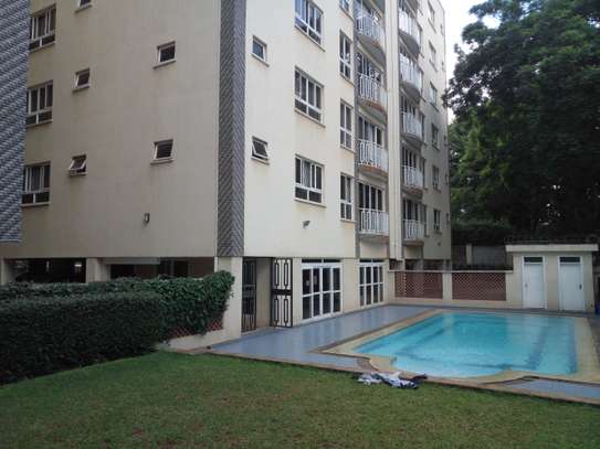 3 Bed Apartment with En Suite at Rhapta Road. image 2