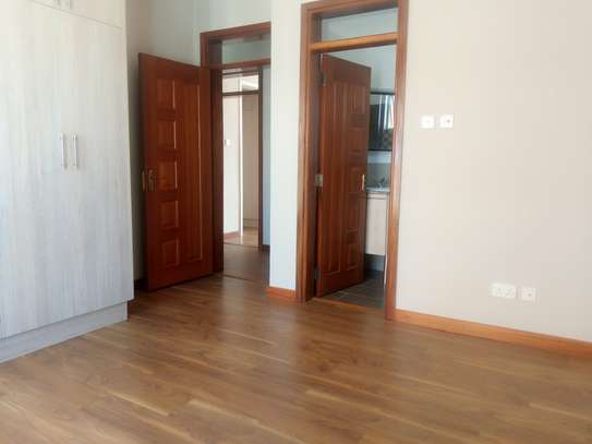 3 Bed Apartment with En Suite at Riverside Drive image 8