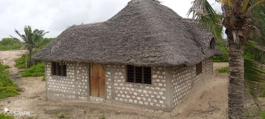 1 Bed House with En Suite in Malindi image 3