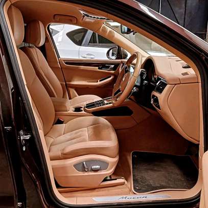 Porsche Macan Brown 2017 4MOTION image 5