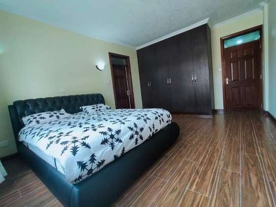 Serviced 3 Bed Apartment with En Suite at Mombasa Road image 2