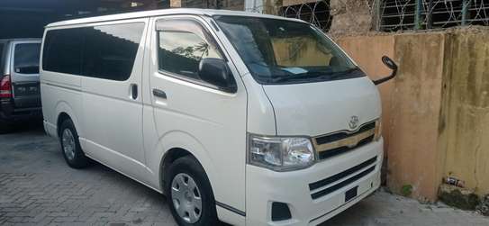 TOYOTA HIACE AUTOMATIC DIESEL OFFER PRICE image 4