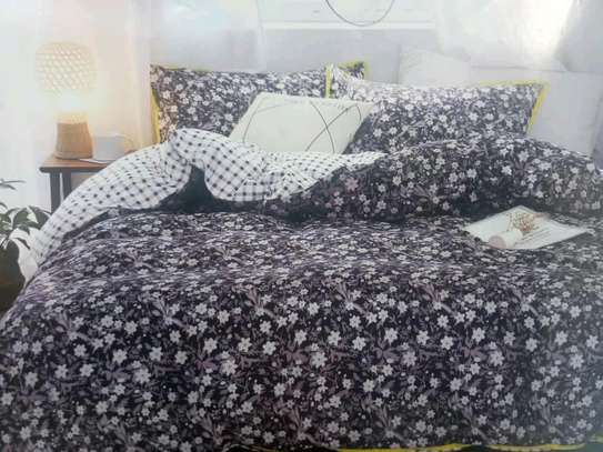 ITEM: *_Cozzy Duvets._*?‍?‍?‍?
?? _1bedsheet._
?? _2Pillowcases._ image 1