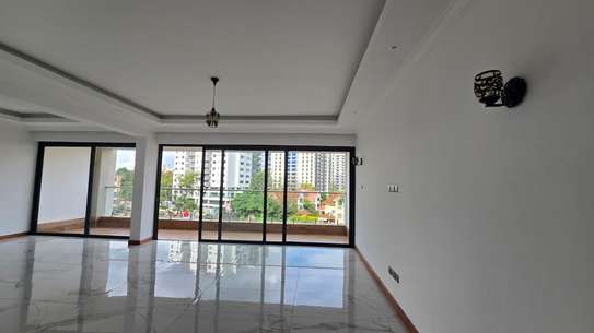 3 Bed Apartment with En Suite in Lavington image 30