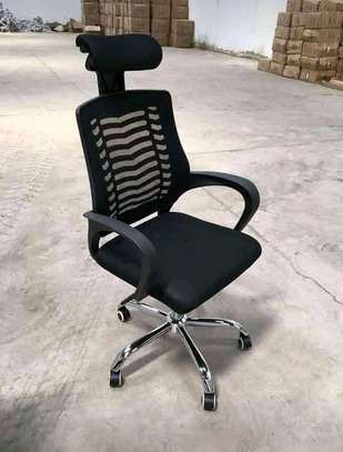 Executive headrest office chairs image 3