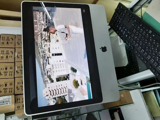 Apple iMac 20 inch Aluminum Core 2 Duo P7350 2.0GHz 160GB DVDRW WiFi iSight Camera Bluetooth OS X El Capitan image 1