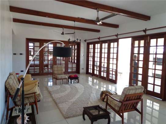 4 Bed House with En Suite at Vipingo image 5