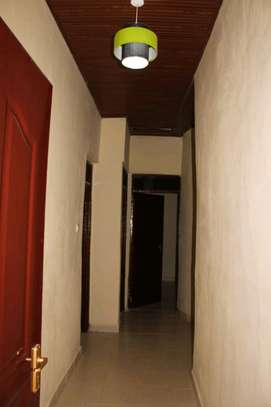 5 bedroom house for sale in Malaa image 6