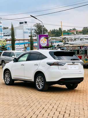 Toyota harrier image 5