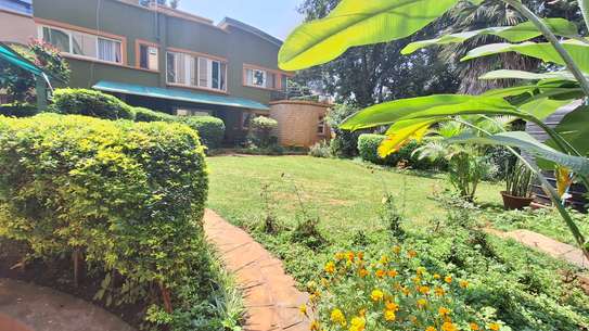 4 Bed Townhouse with En Suite at Riverside Drive image 12