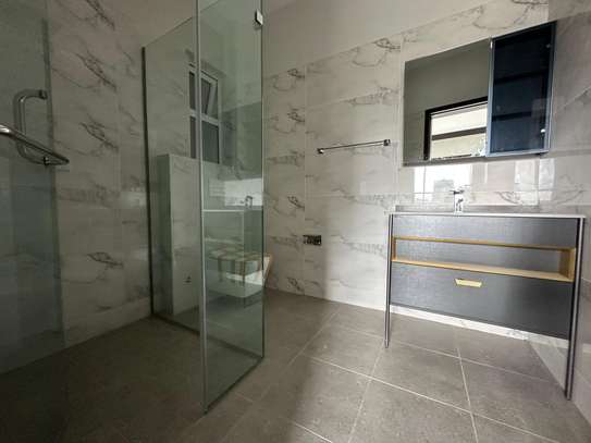 2 Bed Apartment with En Suite at Riverside image 9