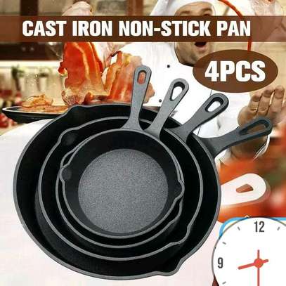 4pcs Cast Iron Frying Pan set image 1