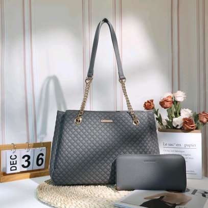 QUALITY LADIES TWO IN 1 HANDBAGS  ON OFFER image 24