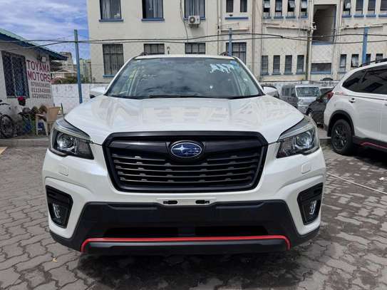 Subaru Forester X-break 2018 white image 1