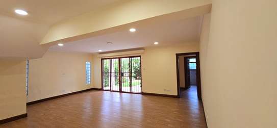 5 Bed Townhouse with En Suite at Lower Kabete Road image 4