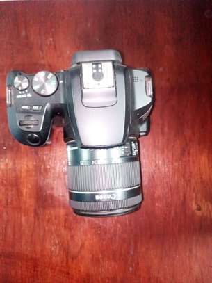Canon D250 DSLR camera image 7