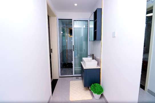 Furnished 3 Bed Apartment with En Suite at Wood Avenue image 15
