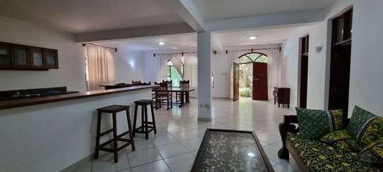 Serviced 3 Bed Apartment with En Suite at La-Marina Mtwapa image 11