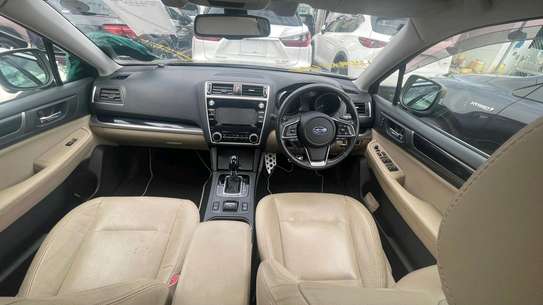 Subaru outback Sunroof 2019model image 5