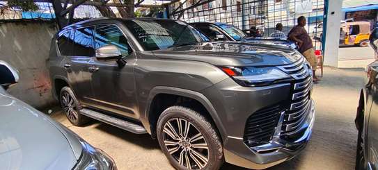 Lexus LX600 2023 grey 4wd image 2