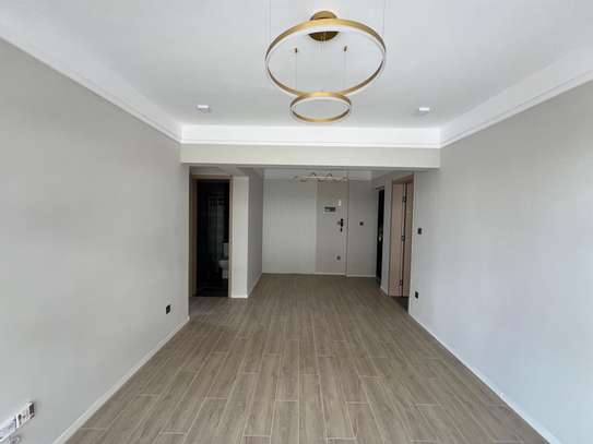 1 Bed Apartment with En Suite at Kingara Road image 4
