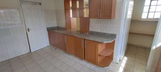 Serviced 3 Bed Apartment with En Suite in Westlands Area image 7