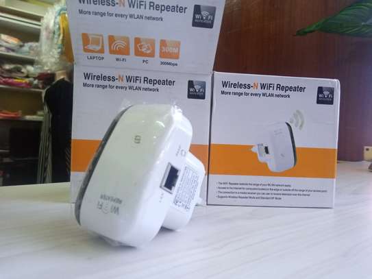 Generic 300Mbps Wireless-N Wifi Repeater Router AP Wifi image 1