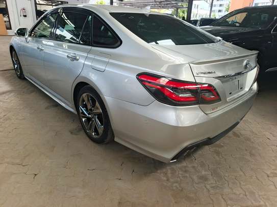 Toyota crown  Rs image 6