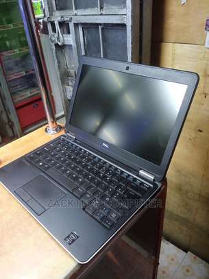 Laptop Dell Latitude E7240 8GB Intel Core I7 SSD 256GB image 1