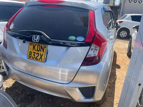 Honda fit non hybrid image 4