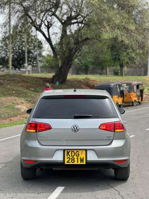 Volkswagen golf image 7