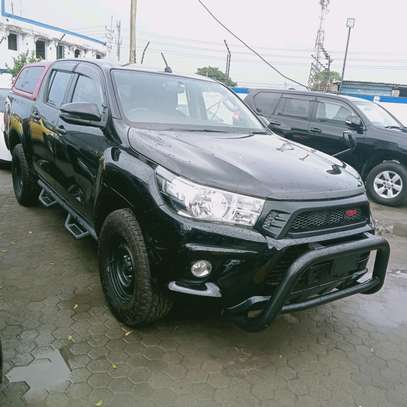 TOYOTA HILUX DOUBLE CABIN 2015MODEL. image 2